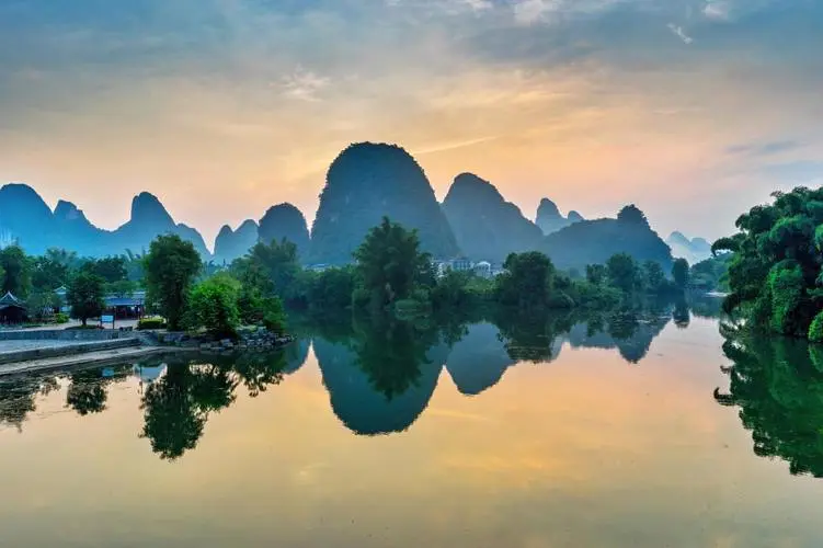 绿色高精度智慧